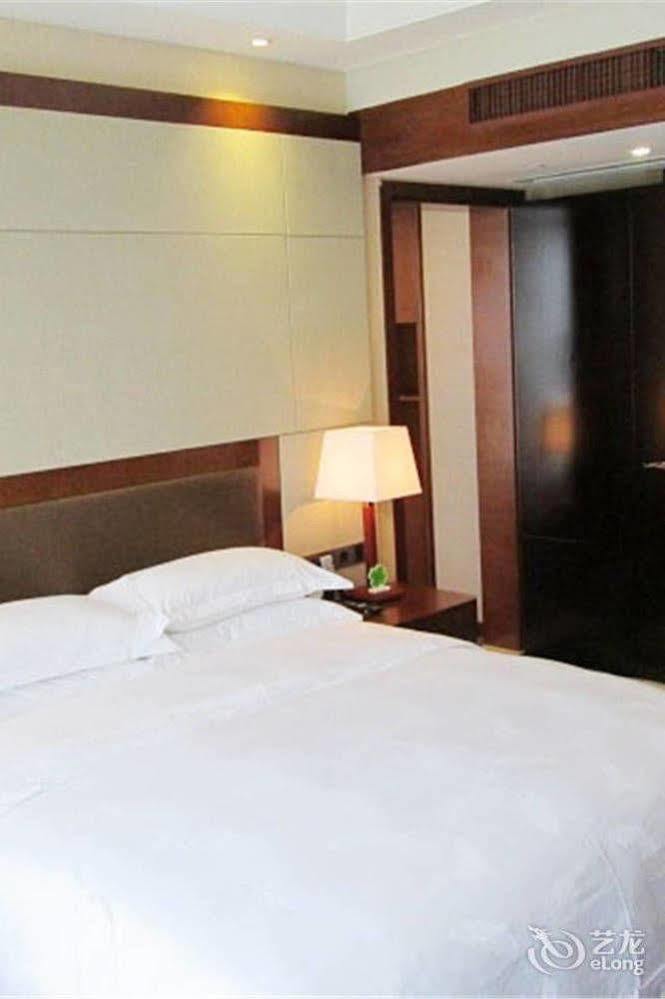 Bavaria City Hotel Beihai Exterior foto